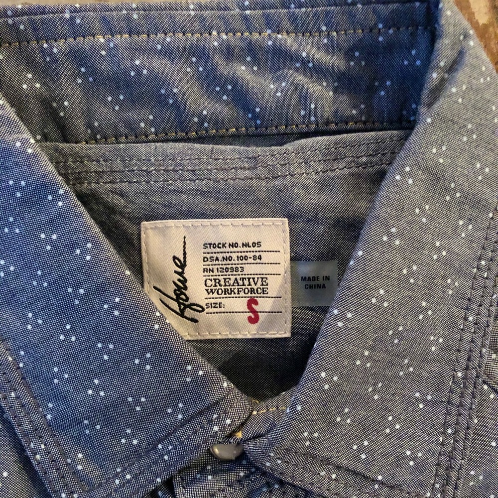 Howe Chambray Button Down - Picture 3 of 4